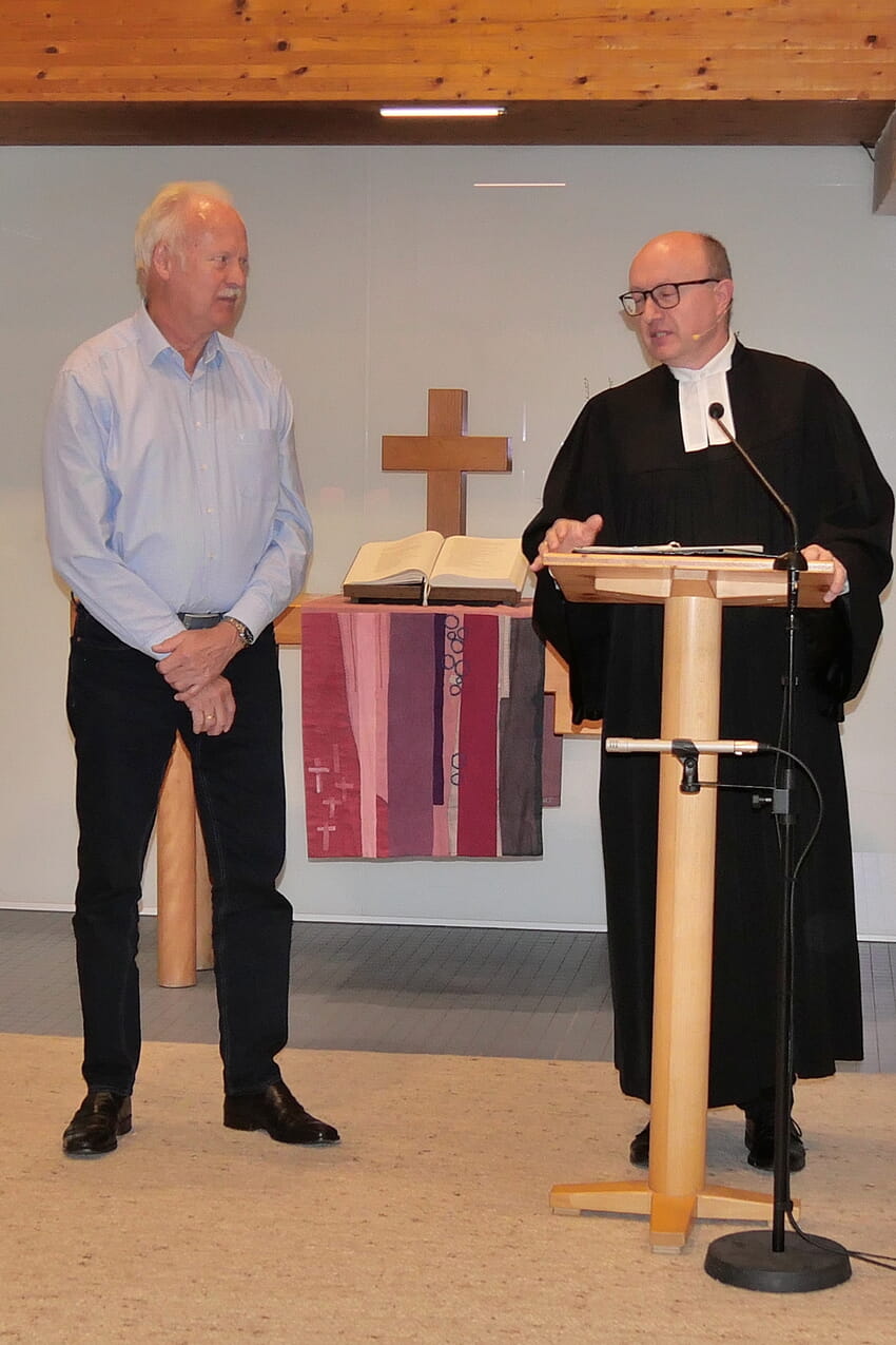 Siegfried Retter und Pfarrer Holger Jeske-Hess