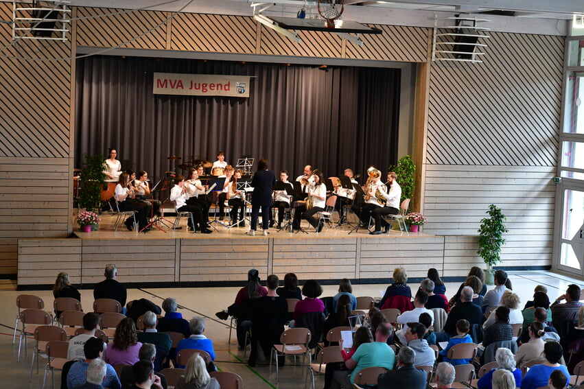 volles Haus in der Talblickhalle