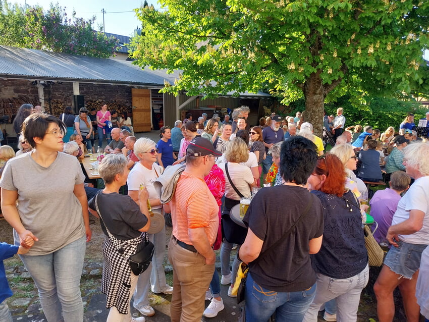 Großer Andrang und prima Stimmung auf dem Museumshof