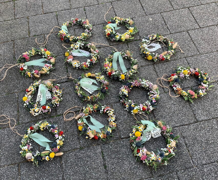 Das Ergebnis des Blumenkurses: 13 bezaubernde Kränze