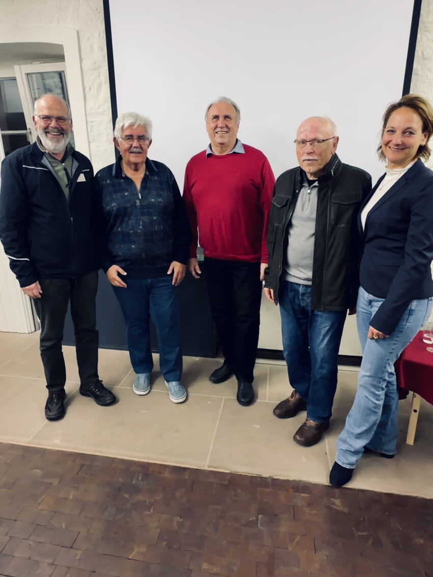 V.l.n.r. Günter Denninger (Vorstand HV), Wieland Mitschele (Gründer Ahnenforscher-Stammtisch), Ludwig Streib (Referent), Klaus Kappler (Gründer Ahnenforscher-Stammtisch), Heidi Ochs (Vorstand HV)