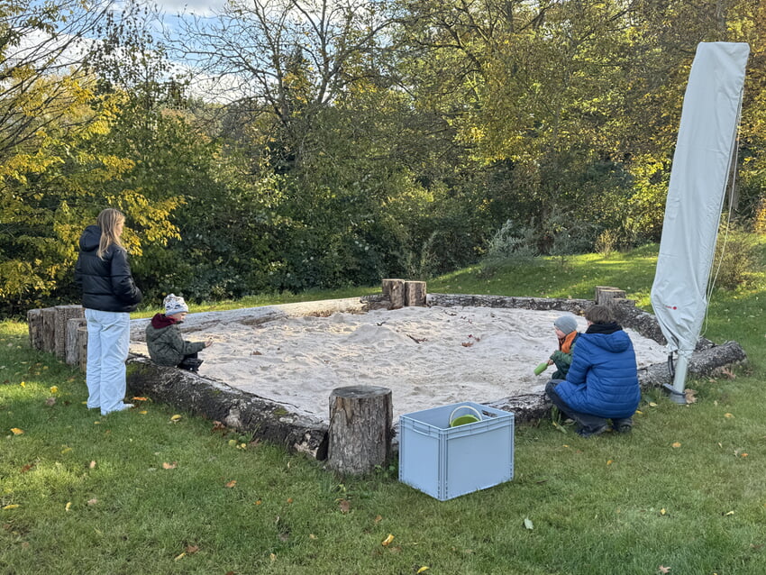 Eindrücke vom Tag der offenen Tür des Natur- und Waldkindergartens Langolino. Fotos: Gemeinde