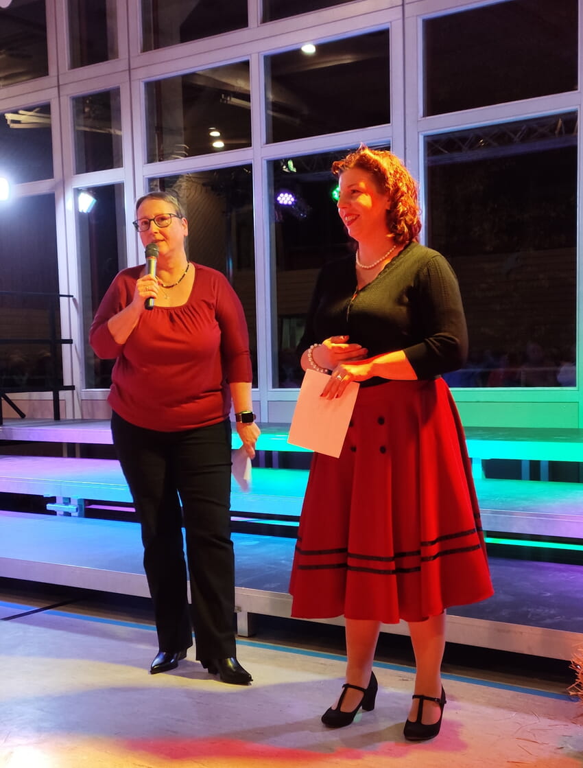 Moderation Juliane Volmerhausen-Brecht und Monja Maisch