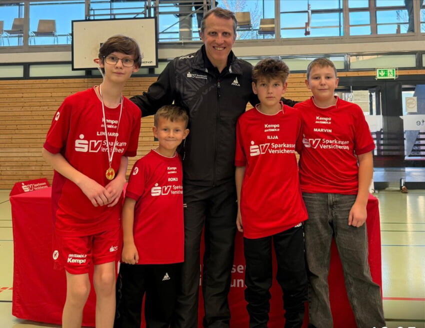 Jörg Roßkopf mit unseren Jugendlichen