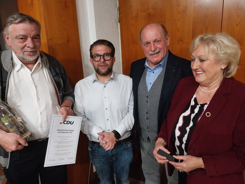 Rainer Warzecha, links im Bild