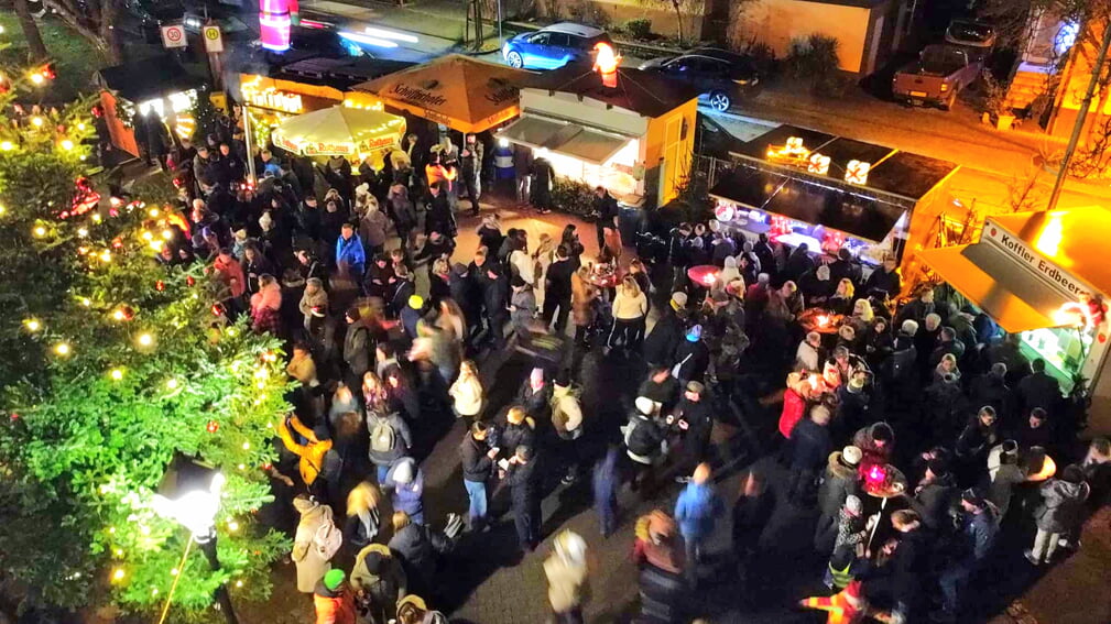 Rathausplatz in Weihnachtsstimmung