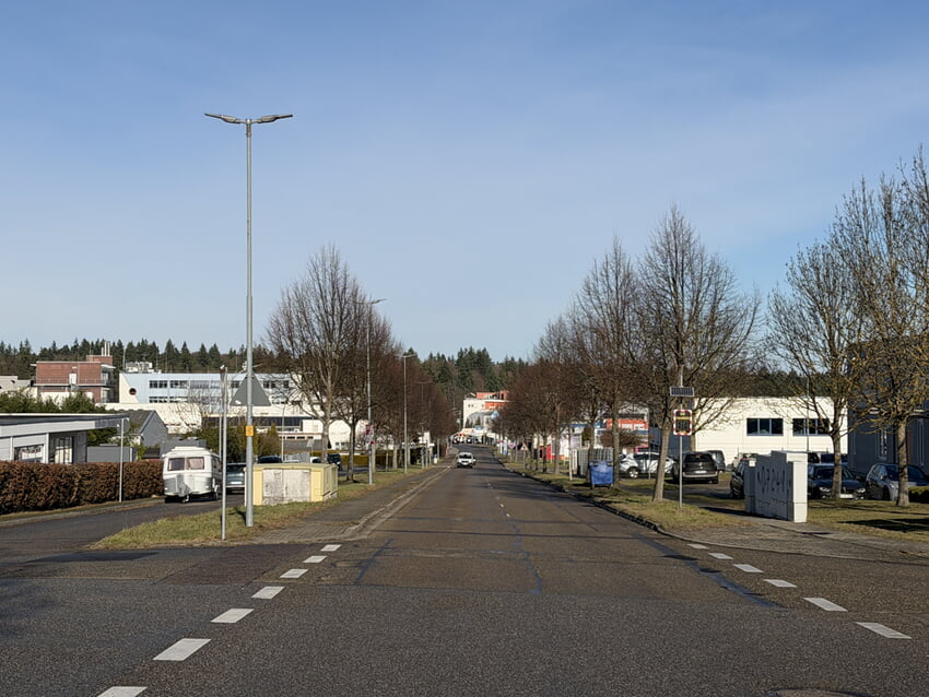 Die Planungen f&uuml;r die weitere Sanierung der Stra&szlig;e "Im St&ouml;ckm&auml;dle" vergab der Bau- Planungs- und Umweltausschuss. Dabei sollen auch die Interessen der Radfahrer gest&auml;rkt werden. Foto: Gemeinde Karlsbad