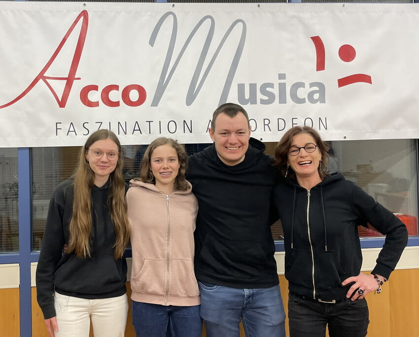 Das Jugendleitungsteam (nicht auf dem Foto: Meike Dirrler)