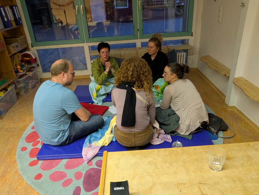 Kleingruppenarbeit mit Eltern und p&auml;d. Fachkr&auml;ften
