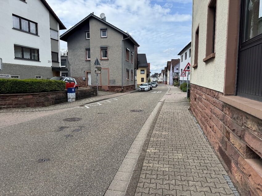 Bereits früher wurde ein Fußgängerüberweg über die Dobelstraße gefordert. Foto: Gemeinde Karlsbad