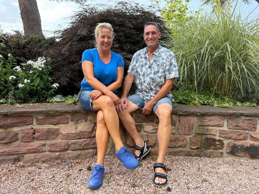 Helena und Ralf Jansen in ihrer einmaligen Pflanzenoase | Foto: Gemeinde Karlsbad