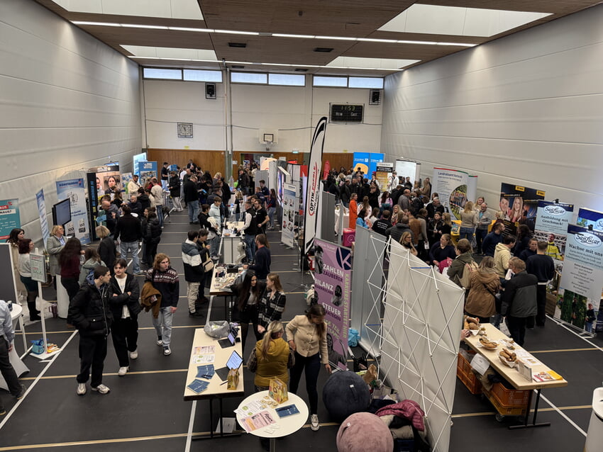 KarlsbadConnect Ausbildungsbörse 2025 - Blick auf die Jahnhalle | Foto: Gemeinde Karlsbad