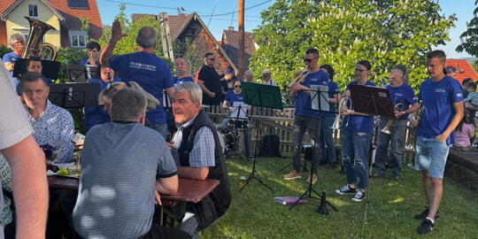 30. Maibaumstellen beim Heimatverein