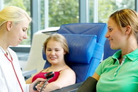 Herbstaktion bei der DRK-Blutspende: Erst Blut spenden – dann Koffer packen