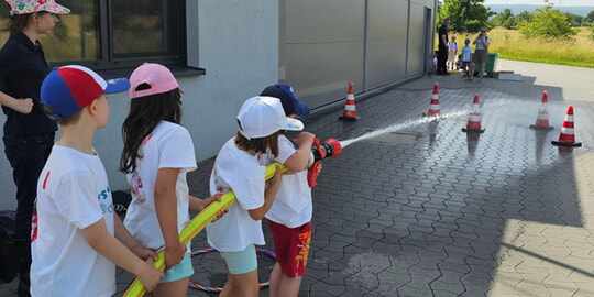 Besuch der Inti´s bei der Jugendfeuerwehr Ittersbach