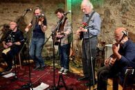 Neue Irische Folk Band LOINNIR mit Starthilfe der Museumsscheune Ittersbach!