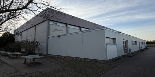 Sanierung Jahnhalle und Feuerwehr sowie weitere Themen