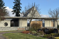 Aussegnungshalle auf dem Friedhof in Karlsbad-Langensteinbach ausgezeichnet