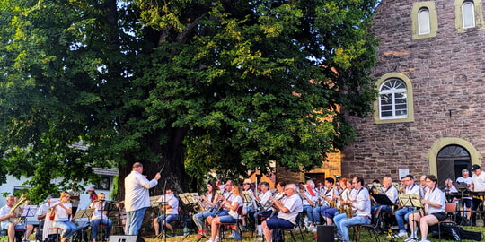 Einladung zur Hauptversammlung
