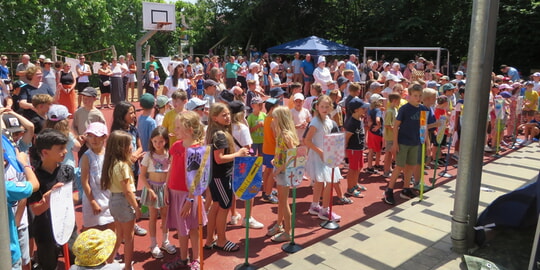 Zeitreise an der Grundschule Langensteinbach
