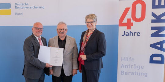 40 Jahre im Dienst der Versicherten und Rentner